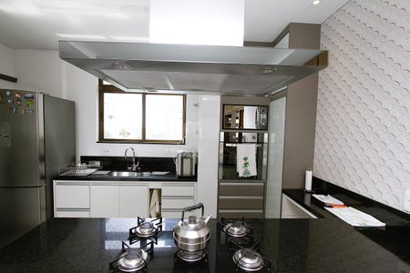 Apartamento à venda com 140m², 4 quartos e 3 vagasCozinha