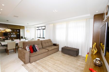 Apartamento à venda com 140m², 4 quartos e 3 vagasSala