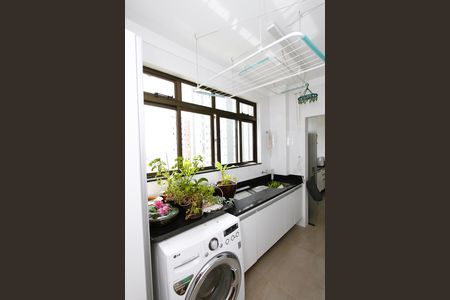 Apartamento à venda com 140m², 4 quartos e 3 vagasÁrea de Serviço