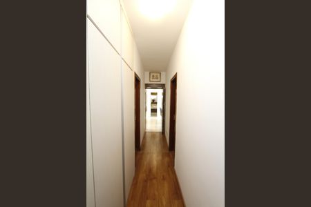Apartamento à venda com 140m², 4 quartos e 3 vagasCorredor