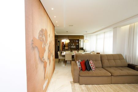 Apartamento à venda com 140m², 4 quartos e 3 vagasSala