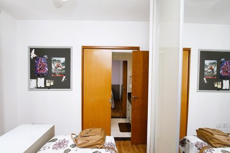 Apartamento à venda com 140m², 4 quartos e 3 vagasQuarto 2 - Semi Suíte