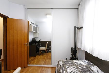 Apartamento à venda com 140m², 4 quartos e 3 vagasQuarto 3