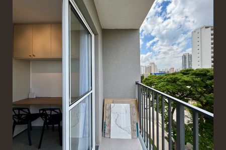 Apartamento para alugar com 27m², 1 quarto e sem vagaSacada