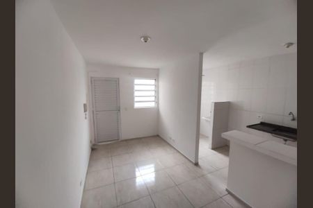 Casa para alugar com 1 quarto, 32m² em Jardim Cachoeira, São Paulo