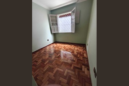 Casa para alugar com 4 quartos, 270m² em Sagrada Família, Belo Horizonte