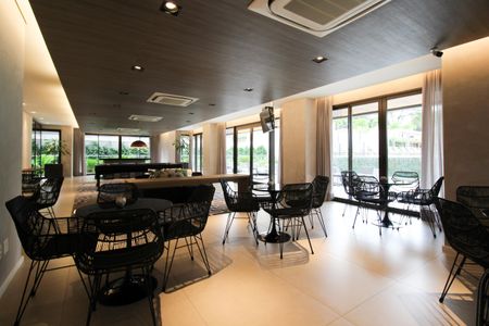 Apartamento à venda com 84m², 2 quartos e 2 vagasÁrea comum - Salão de festas