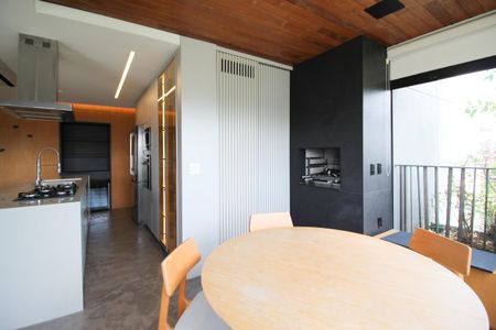 Varanda de apartamento à venda com 2 quartos, 84m² em Vila Olímpia, São Paulo