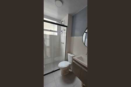 Banheiro de apartamento para alugar com 2 quartos, 47m² em Restinga, Porto Alegre