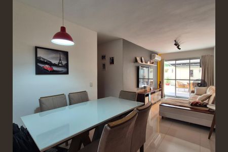 Apartamento à venda com 132m², 2 quartos e 1 vagaSala