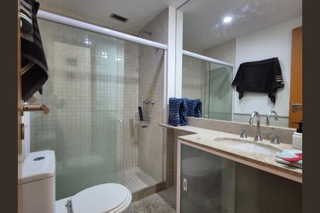 Apartamento à venda com 132m², 2 quartos e 1 vagaBanheiro 