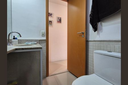 Apartamento à venda com 132m², 2 quartos e 1 vagaBanheiro 