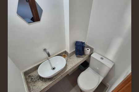 Apartamento à venda com 132m², 2 quartos e 1 vagaLavabo 