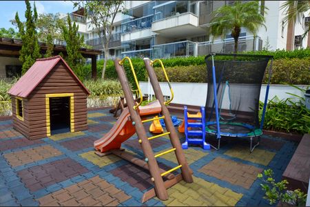 Apartamento à venda com 132m², 2 quartos e 1 vagaÁrea comum 