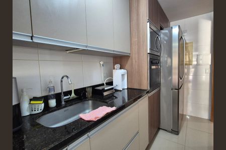 Apartamento à venda com 132m², 2 quartos e 1 vagaCozinha 