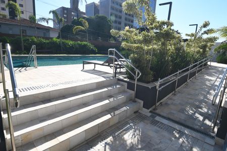 Apartamento à venda com 36m², 1 quarto e 1 vagaÁrea comum - Piscina