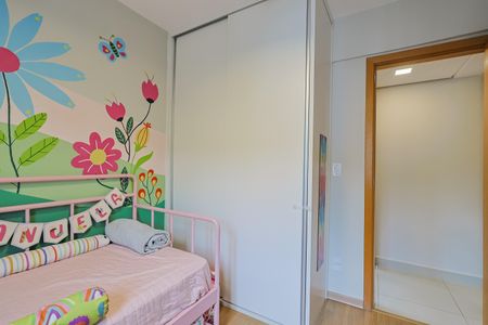 Apartamento à venda com 107m², 3 quartos e 2 vagasQuarto 2