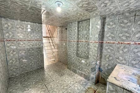 Cozinha  de casa para alugar com 1 quarto, 60m² em Vila Paranagua, São Paulo