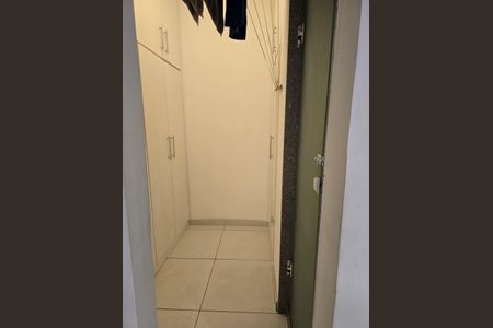 Apartamento para alugar com 80m², 2 quartos e 1 vagaCloset