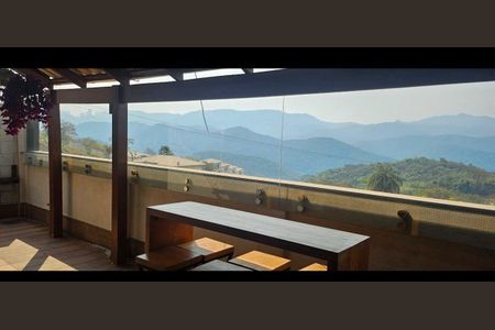 Casa de Condomínio à venda com 3 quartos, 126m² em Vila Madeira, Nova Lima