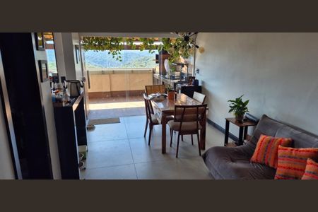 Casa de Condomínio à venda com 3 quartos, 126m² em Vila Madeira, Nova Lima