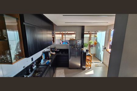 Casa de Condomínio à venda com 3 quartos, 126m² em Vila Madeira, Nova Lima