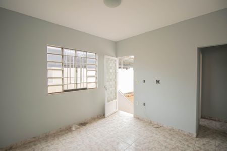 Sala de casa para alugar com 2 quartos, 60m² em Camarão, São Gonçalo