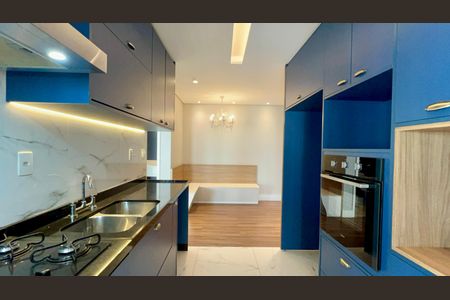 Apartamento à venda com 162m², 4 quartos e 2 vagas Apartamento à venda com 162m², 4 quartos e 2 vagasCozinha