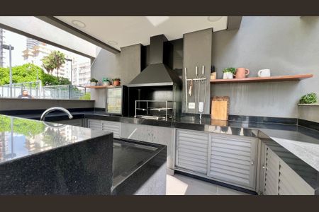 Apartamento à venda com 162m², 4 quartos e 2 vagas Apartamento à venda com 162m², 4 quartos e 2 vagasChurrasqueira