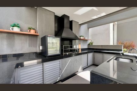 Apartamento à venda com 162m², 4 quartos e 2 vagas Apartamento à venda com 162m², 4 quartos e 2 vagasChuveiro