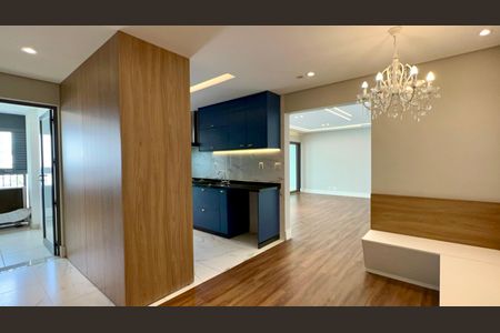 Apartamento à venda com 162m², 4 quartos e 2 vagas Apartamento à venda com 162m², 4 quartos e 2 vagasSala de Jantar