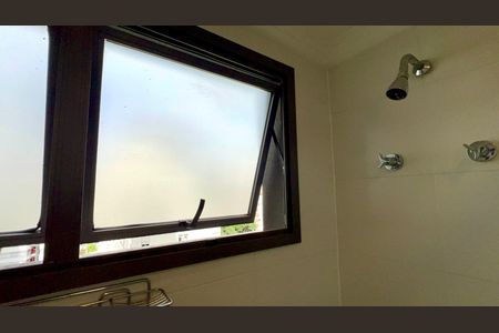 Apartamento à venda com 162m², 4 quartos e 2 vagas Apartamento à venda com 162m², 4 quartos e 2 vagasBanheiro da Suíte 2