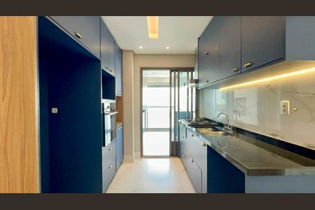 Apartamento à venda com 162m², 4 quartos e 2 vagas Apartamento à venda com 162m², 4 quartos e 2 vagasCozinha