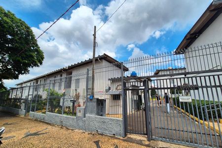 Apartamento para alugar com 55m², 2 quartos e 1 vagaFachada e Portaria