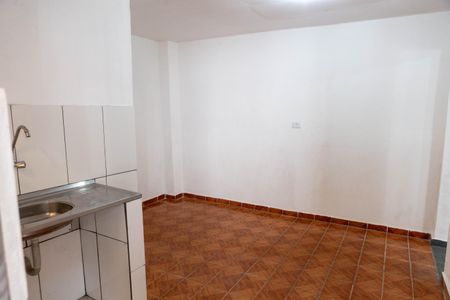 Casa para alugar com 1 quarto, 70m² em Jardim Raposo Tavares, São Paulo