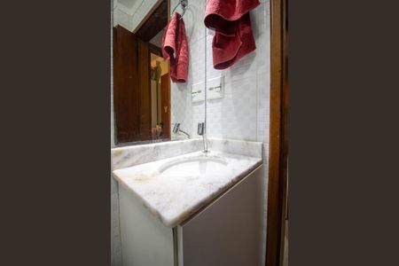 Apartamento para alugar com 60m², 2 quartos e 1 vaga Apartamento para alugar com 60m², 2 quartos e 1 vagaBanheiro