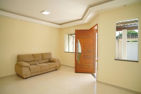 Sala de casa para alugar com 4 quartos, 300m² em Itaipuaçu, Maricá