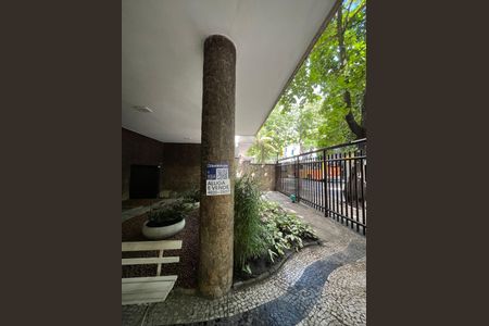 Apartamento à venda com 117m², 3 quartos e sem vaga Apartamento à venda com 117m², 3 quartos e sem vagaPlaca