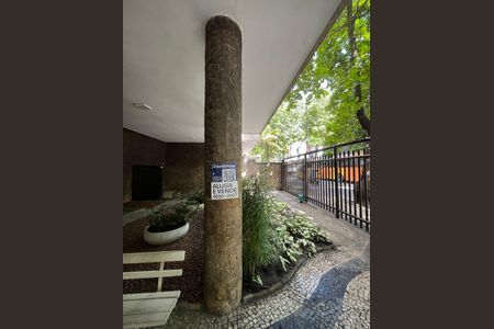 Apartamento à venda com 117m², 3 quartos e sem vaga Apartamento à venda com 117m², 3 quartos e sem vagaPlaca