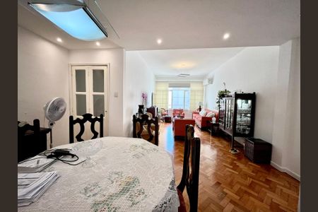 Sala  de apartamento à venda com 3 quartos, 117m² em Leblon, Rio de Janeiro