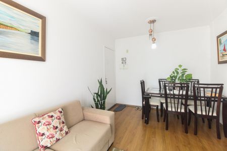 Sala  de apartamento à venda com 2 quartos, 50m² em Vila Carrão, São Paulo