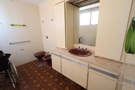 Apartamento para alugar com 450m², 5 quartos e 2 vagasBanheiro da Suíte 4