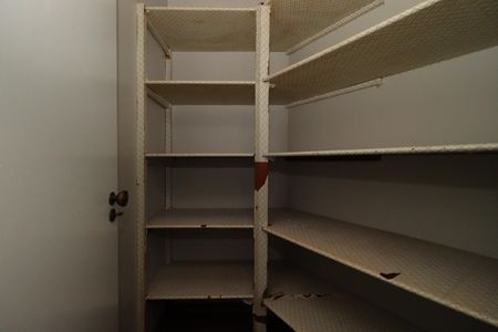 Apartamento para alugar com 450m², 5 quartos e 2 vagasDespensa