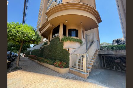 Apartamento para alugar com 450m², 5 quartos e 2 vagasFachada