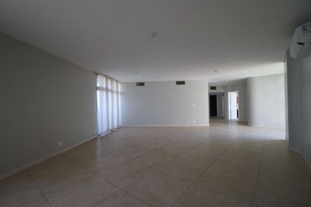 Apartamento para alugar com 450m², 5 quartos e 2 vagasSala