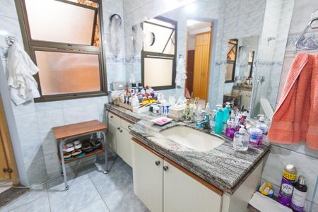 Casa para alugar com 180m², 4 quartos e 3 vagasBanheiro da Suite 1