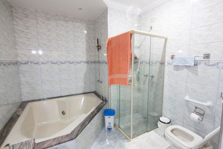 Casa para alugar com 180m², 4 quartos e 3 vagasBanheiro da Suite 1