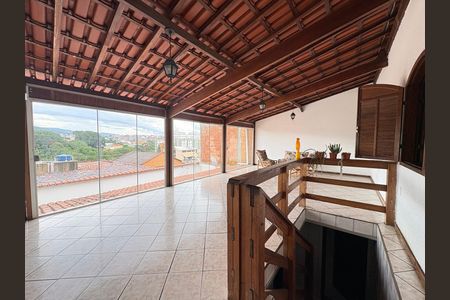 Casa para alugar com 160m², 3 quartos e 1 vaga