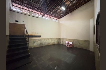 Casa para alugar com 3 quartos, 160m² em Flávio Marques Lisboa, Belo Horizonte