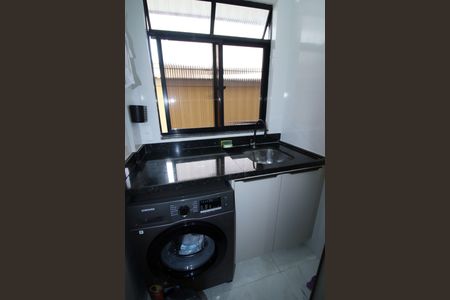 Casa à venda com 64m², 2 quartos e 2 vagasÁrea de Serviço